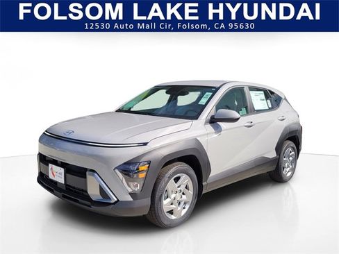 New 2026 Hyundai Kona SE image 1