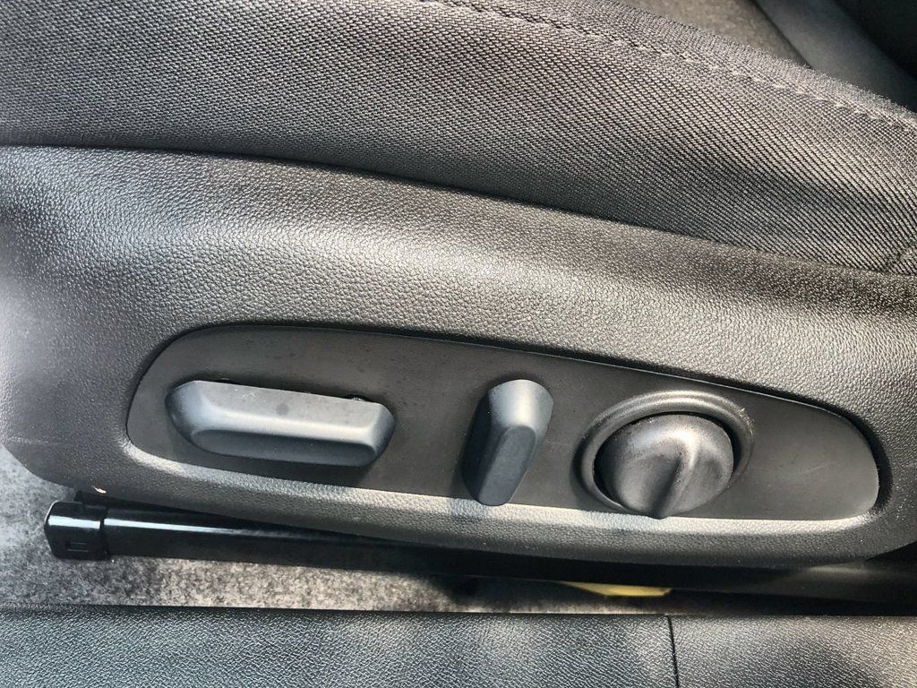 Used 2024 Chevrolet Malibu LT FWD image 12