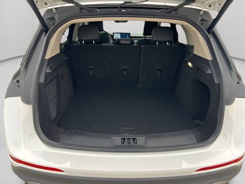 Used 2023 Lincoln Corsair Reserve w/ Equipment Group 201A image 16