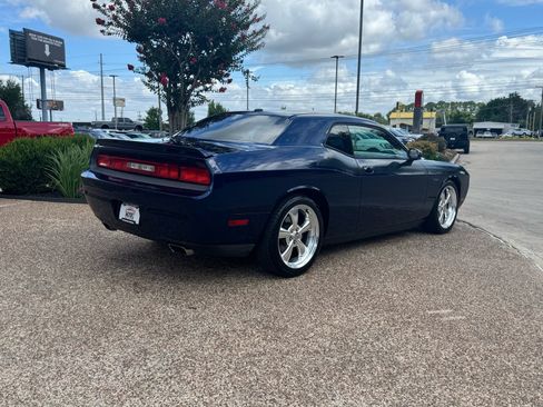 Used 2013 Dodge Challenger R/T RWD image 8