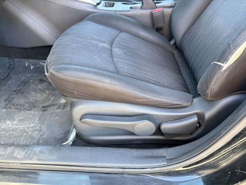 Used 2017 Nissan Sentra SV image 14