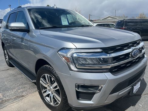 Used 2023 Ford Expedition Limited AWD/4WD image 4
