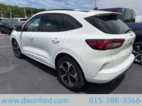 Used 2023 Ford Escape ST-Line Elite AWD/4WD image 3