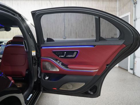 Used 2022 Mercedes-Benz S 580 4MATIC Sedan image 39