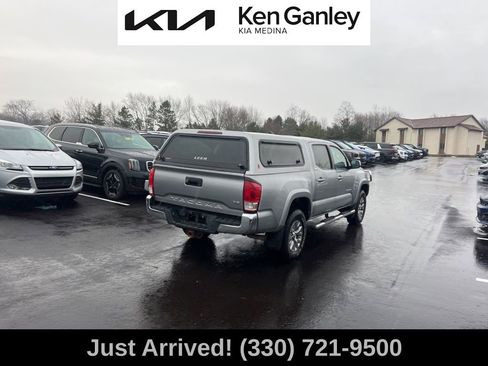 Used 2016 Toyota Tacoma SR5 image 5