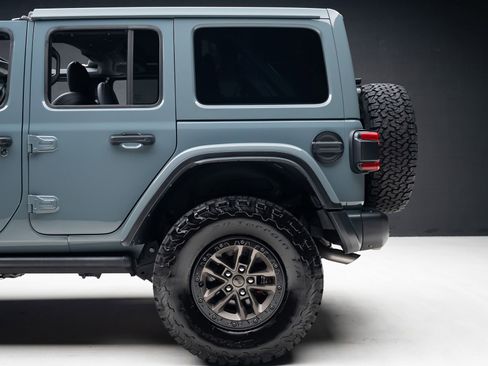 Used 2024 Jeep Wrangler Unlimited Rubicon 392 image 24