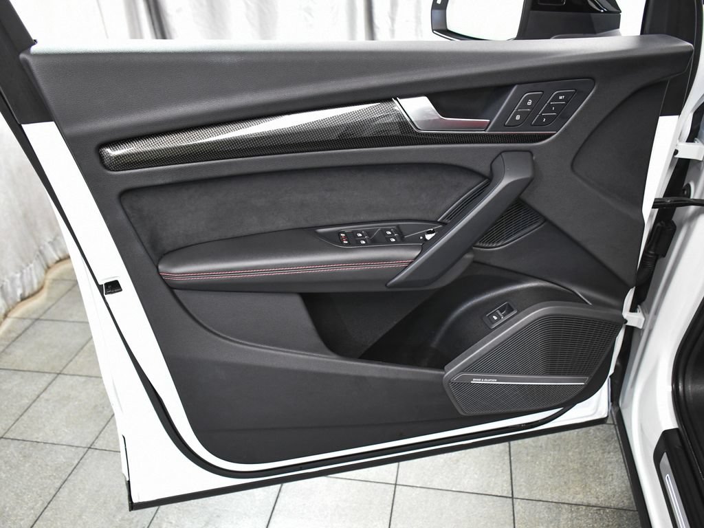 Used 2023 Audi SQ5 Premium Plus w/ Premium Plus Package AWD/4WD image 9