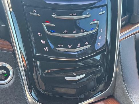 Used 2015 Cadillac Escalade Premium AWD/4WD image 33