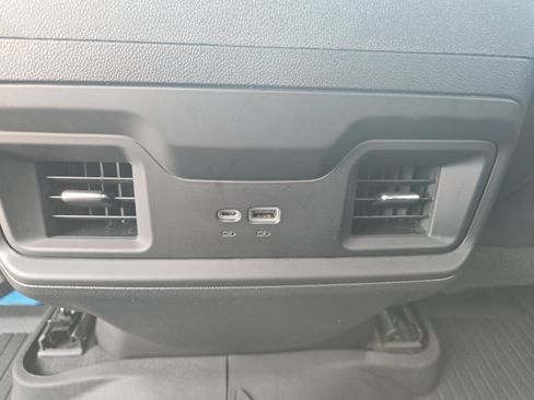 Used 2022 Chevrolet Silverado 1500 LT Trail Boss w/ LT Trail Boss Premium Package AWD/4WD image 15