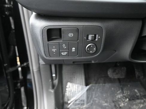 Used 2025 Hyundai Ioniq 6 SE RWD image 15