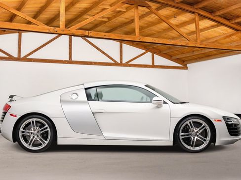 Used 2009 Audi R8 V8 AWD/4WD image 6