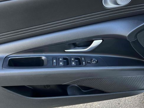 Used 2022 Hyundai Elantra SEL w/ Convenience + Premium Package image 79