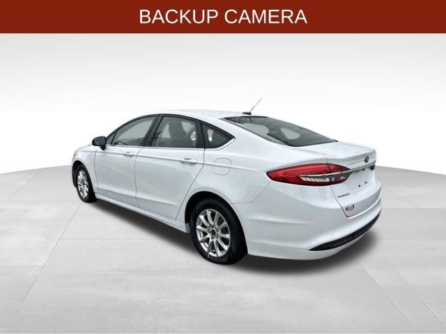 Used 2018 Ford Fusion S FWD image 5