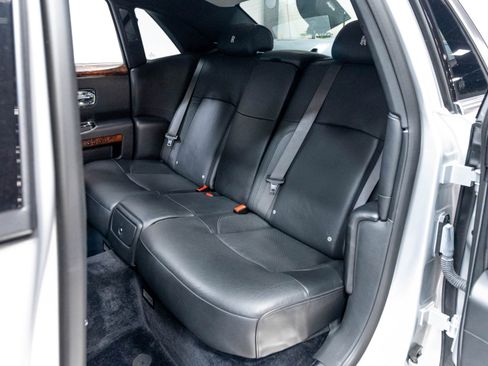 Used 2012 Rolls-Royce Ghost RWD image 46