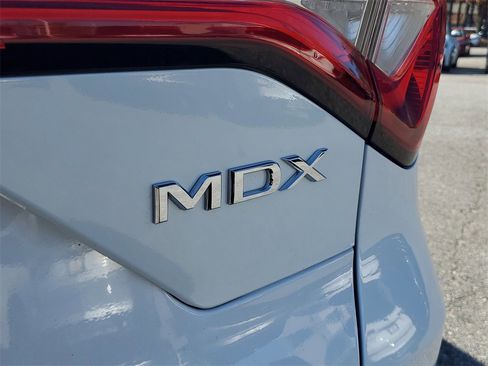 Certified 2024 Acura MDX FWD w/ Technology Package image 8