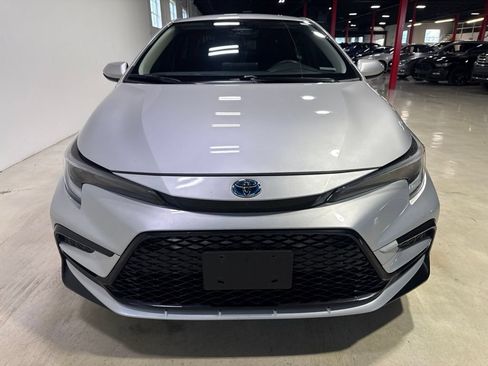 Used 2023 Toyota Corolla LE w/ LE Convenience Package FWD image 9