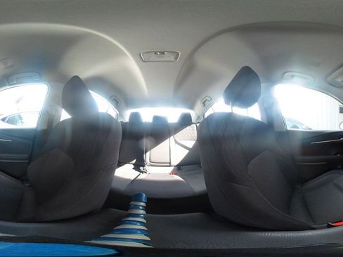 Used 2025 Toyota Camry LE image 41