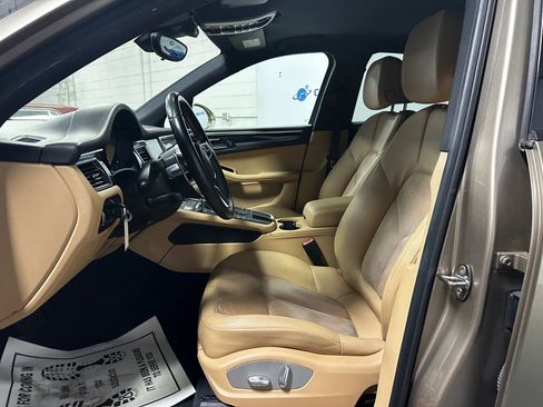 Used 2017 Porsche Macan image 12