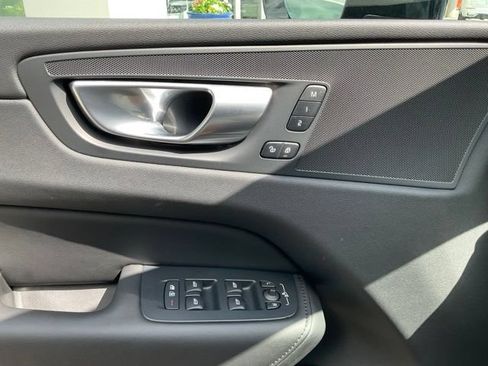 Certified 2024 Volvo XC60 B5 Plus w/ Protection Package Premier AWD/4WD image 19