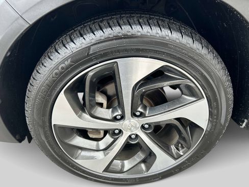 Used 2016 Hyundai Tucson Sport image 9