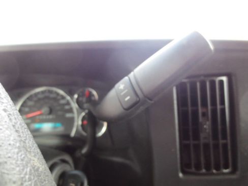 Used 2019 Chevrolet Express 2500 w/ Driver Convenience Package image 18