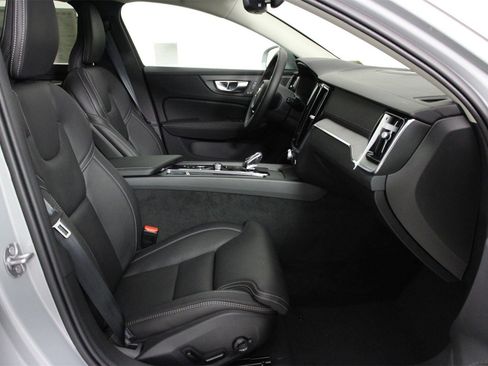 New 2026 Volvo V60 B5 Cross Country Ultra w/ Climate Package image 10