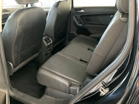 Used 2023 Volkswagen Tiguan SE FWD image 16