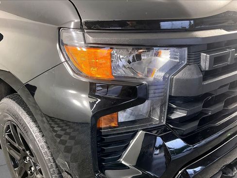 Used 2023 Chevrolet Silverado 1500 Custom RWD image 26
