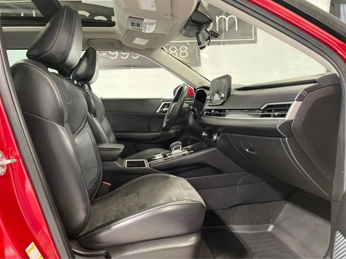 Used 2023 Mitsubishi Outlander SE AWD/4WD image 15