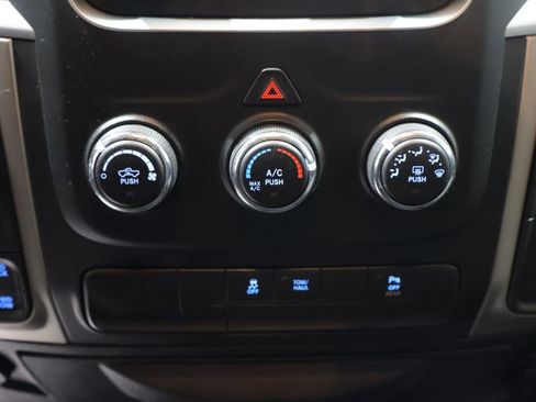Used 2020 RAM 1500 Classic Warlock AWD/4WD image 26