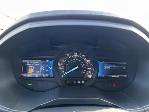 Certified 2024 Ford Edge SEL w/ Convenience Package image 15