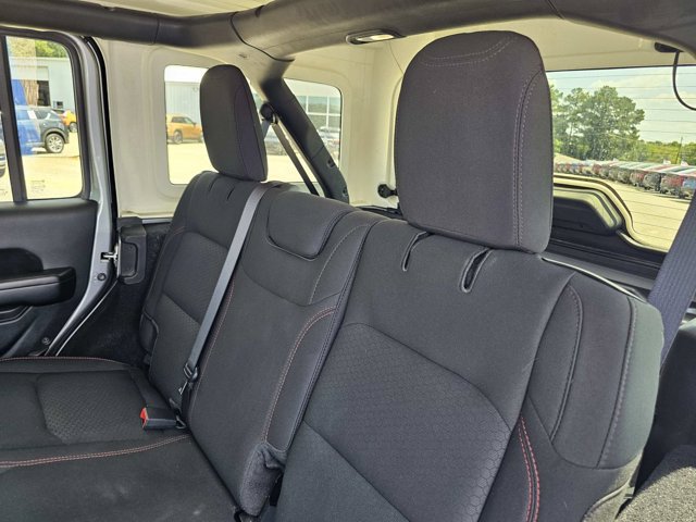 Certified 2021 Jeep Wrangler Unlimited Rubicon AWD/4WD image 32