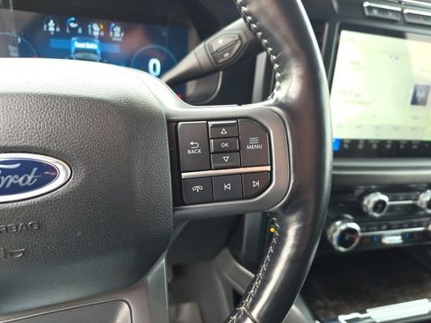 Used 2023 Ford F350 Lariat w/ Tow Technology Package image 29