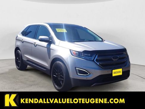 Used 2018 Ford Edge Titanium w/ Equipment Group 302A AWD/4WD image 7
