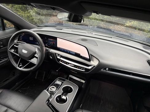 Certified 2024 Cadillac Lyriq Sport image 34