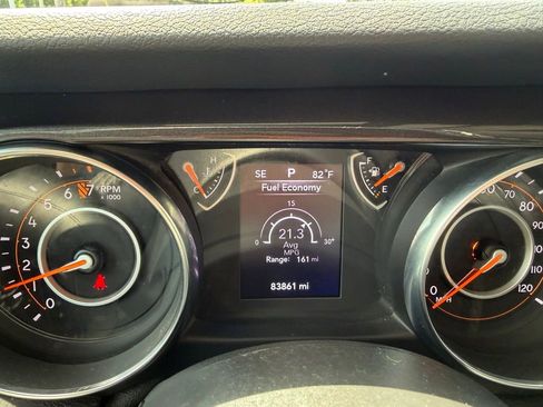 Used 2019 Jeep Wrangler Unlimited Sport AWD/4WD image 30