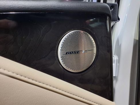 Used 2023 INFINITI QX80 Sensory w/ All-Season Package image 14