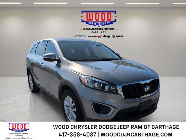 Used 2017 Kia Sorento L FWD image 1