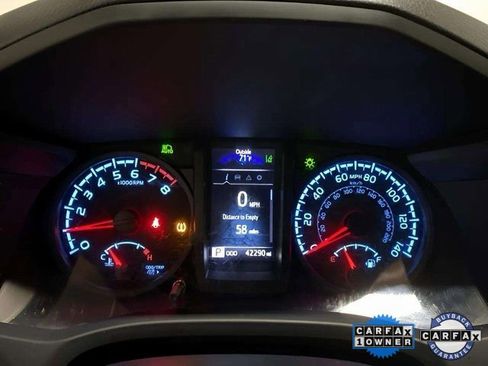 Used 2022 Toyota Tacoma SR image 8