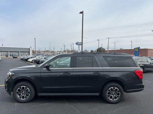 Used 2024 Ford Expedition Max XLT image 8