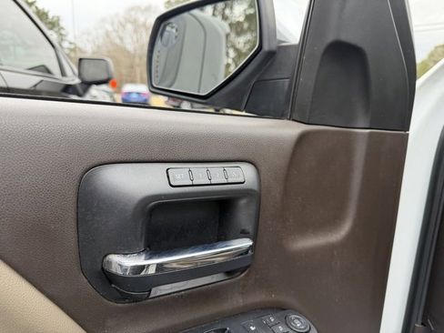 Used 2018 GMC Sierra 1500 SLT image 17