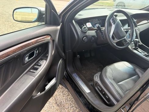 Used 2018 Ford Taurus Limited AWD/4WD image 6