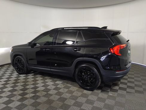 Used 2019 GMC Terrain SLE w/ Driver Convenience Package FWD image 3