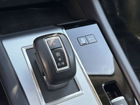Used 2023 Mitsubishi Outlander SEL AWD/4WD image 25