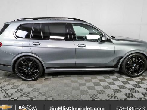 Used 2025 BMW X7 xDrive40i w/ M Sport Package AWD/4WD image 2
