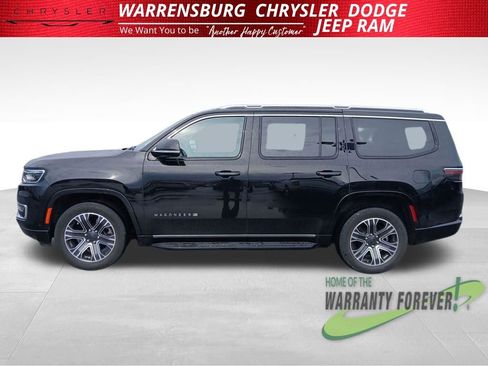 Used 2024 Jeep Wagoneer Series II w/ Flexible Seating Group image 7