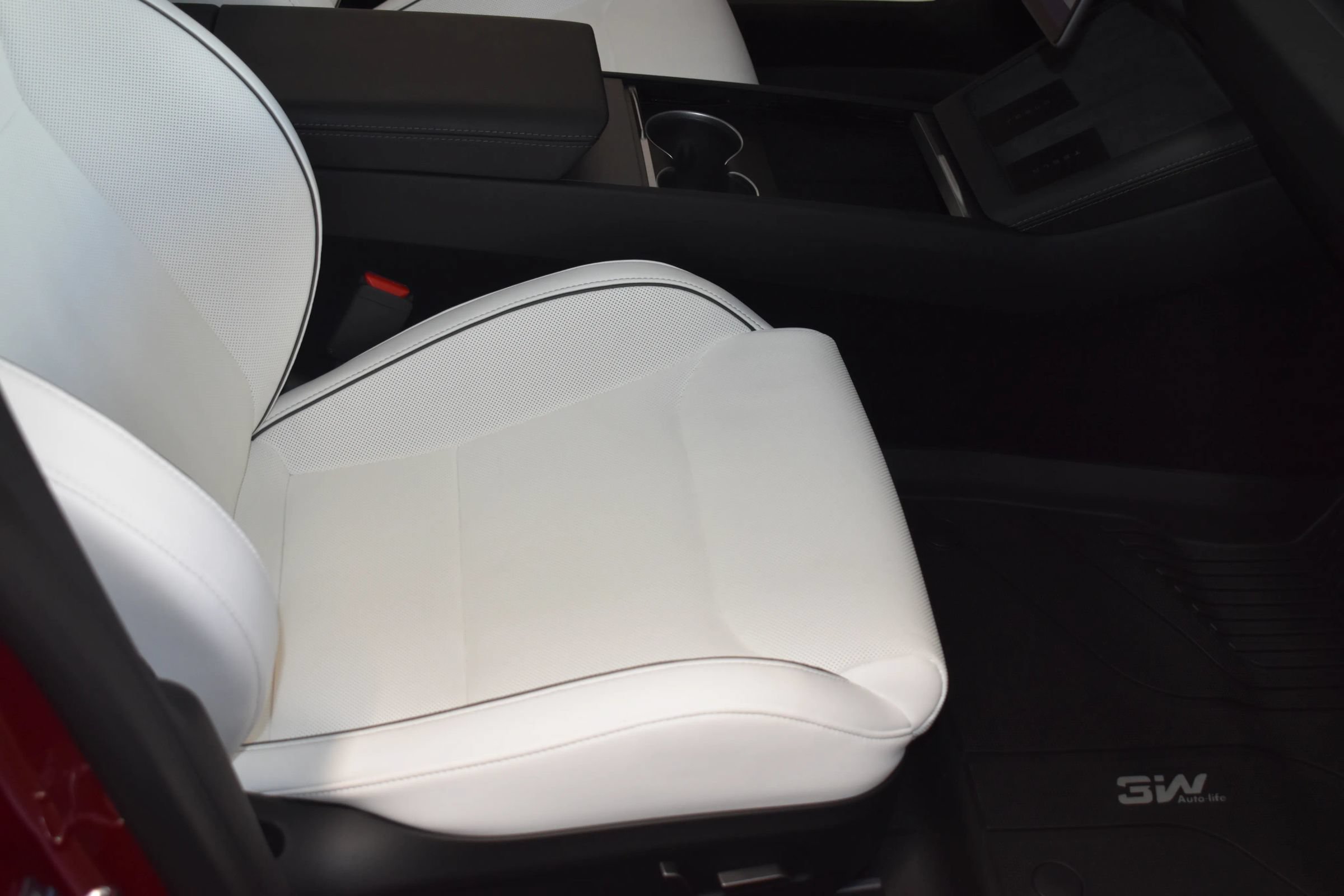 Used 2024 Tesla Model 3 Performance AWD/4WD image 14