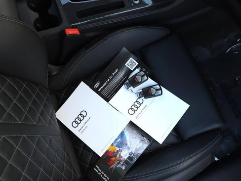 Used 2023 Audi SQ5 Premium Plus w/ Premium Plus Package image 96