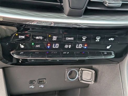 New 2026 Buick Encore GX Avenir image 13