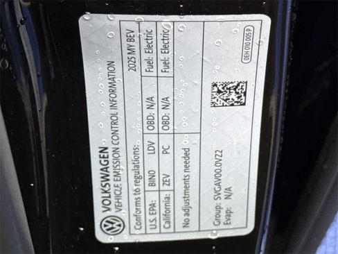 New 2025 Volkswagen ID. Buzz Pro S image 34